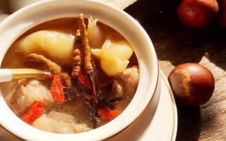 一盅滋養(yǎng)珍饈:鮮冬蟲(chóng)夏草煲湯的絕妙之道