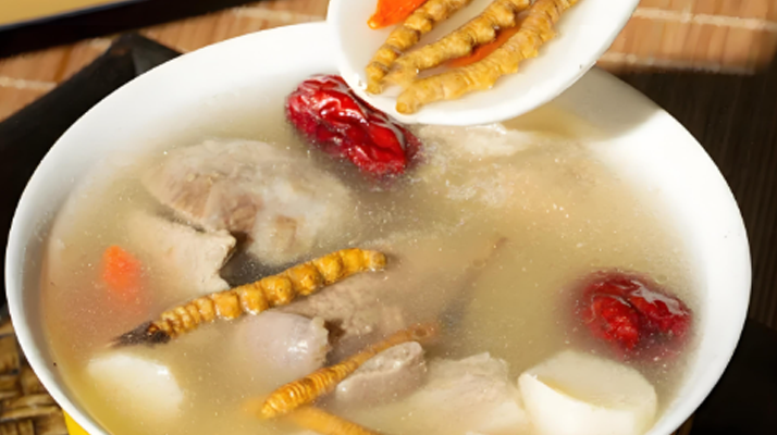 冬蟲(chóng)夏草煲湯:解鎖高原珍品的滋補(bǔ)新方式